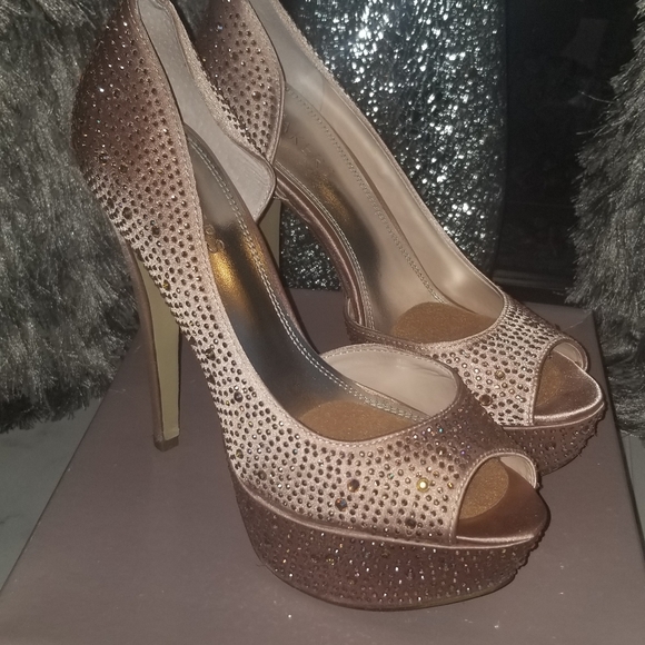 Shoes - Picture 3 of 3